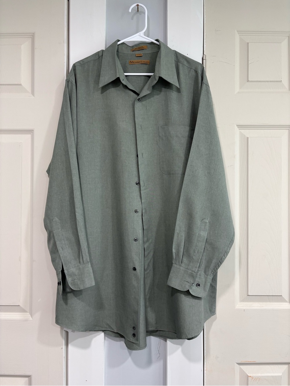 Milano Men's Button-Up Shirt in Sage Green